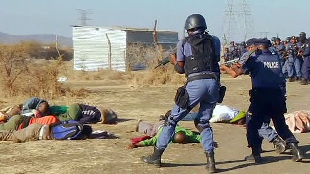 SA police shoot striking miners