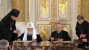 Poland and Russia church leaders in reconciliation call