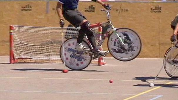 Switzerland: Polo – on bikes