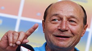 Basescu reinstated as Romanian president