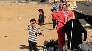 Syria: More than 200,000 flee fighting