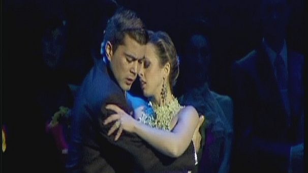 Argentine couple tango to victory