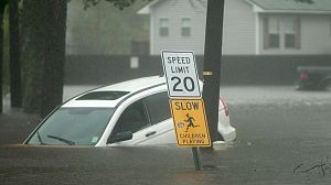 Isaac weakens, the US assesses the damage