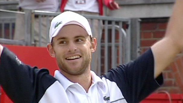 Roddick announces retirement