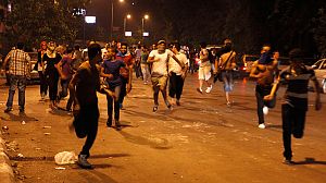 Clashes in Cairo as protesters target Syrian embassy