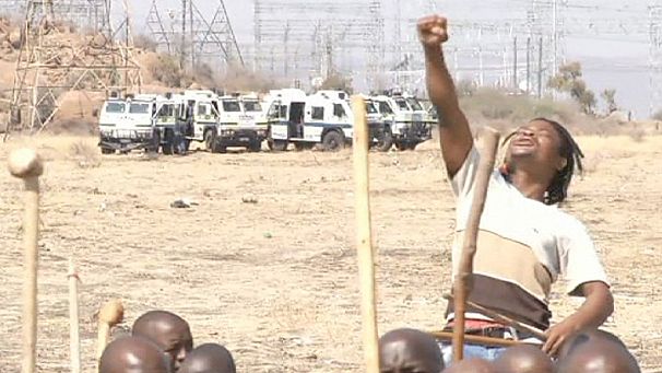 SA miners demonstrate for higher wages