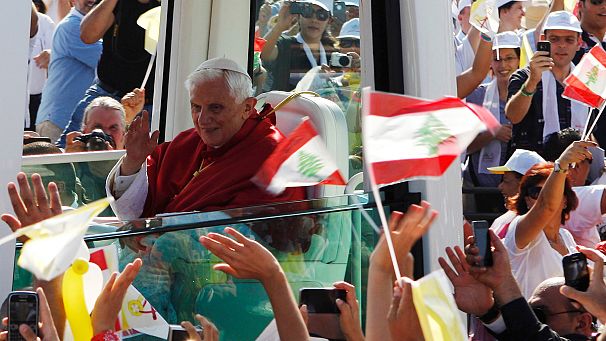 Pope celebrates open-air mass in Beirut