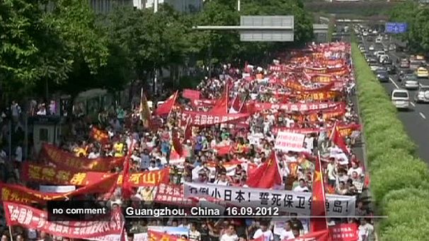 Protestos anti-Japão na China acabam em violência