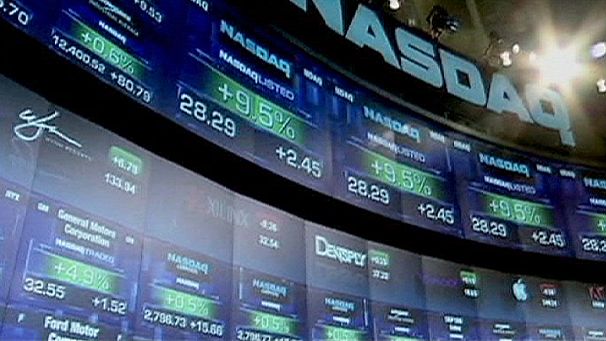 Apple’s shares rise on new iPhones orders