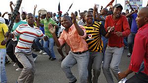 South African miners end strike after 22% pay hike