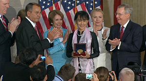 Gold medal for Aung San Suu Kyi