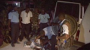 Suicide bombers kill 15 in Mogadishu