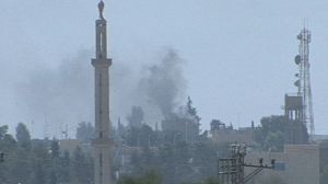 Turkish towns evacuated on border with Syria