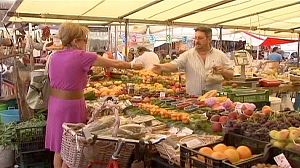 Austerity hit Italians shop less