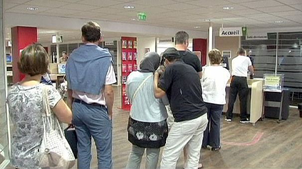 La France franchit le seuil des trois millions de chômeurs