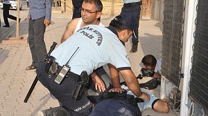 Siria: colpi di mortaio centrano città turca, 5 morti