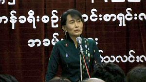 Aung San Suu Kyi says she ready to be Myanmar president