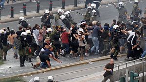 Anti-Merkel protesters clash with police in Athens