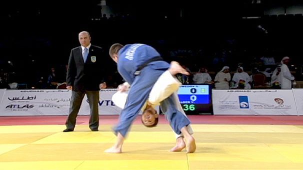 Megomedov argento amaro ad Abu Dhabi