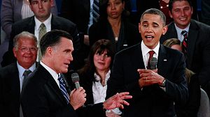 Obama goes on the offensive in presidential debate