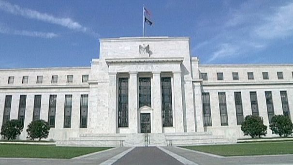 Fed to keep buying bonds