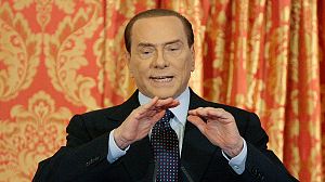 Berlusconi wants to stay in politics