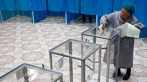 Ukraine president set for victory in parliamentary poll
