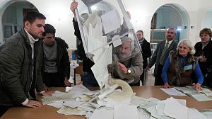 Yanukovich’s party set for new parliamentary majority