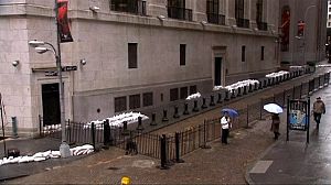Sandy, New York: chiusura storica per Wall Street