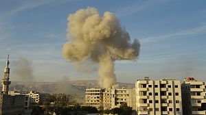 Syria: regime warplanes target Damascus districts
