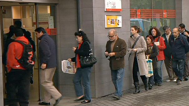 Eurozone unemployment up, inflation eases
