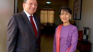 Barroso offers EU development aid to Myanmar