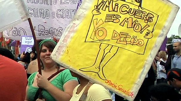 Argentina: women protest in support of decriminalisation of abortion