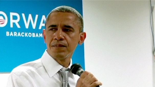 Barack Obama in tears while thanking volunteers