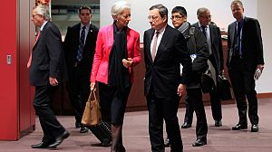 Greece gets two more years but bailout is delayed