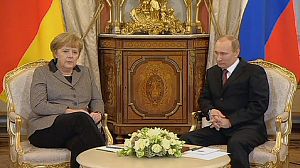 Merkel provokes Putin over Pussy Riot punishment