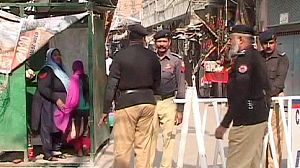 Pakistan suspends mobile phone coverage to stop terror attacks