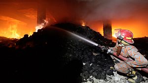 Fire in Bangladesh kills dozens