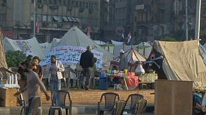 Cairo protesters refuse to move over Mursi’s power grab