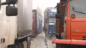 Moscow motorway misery as gridlock endangers lives