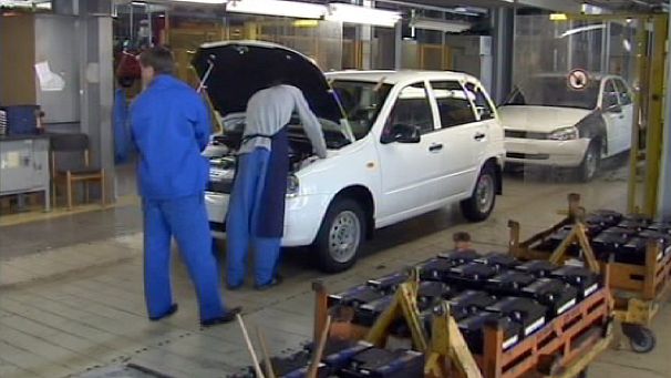 Renault seals deal with Lada maker