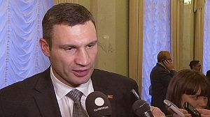Boxing champ Klitschko won’t be drawn into Ukraine parliament brawls