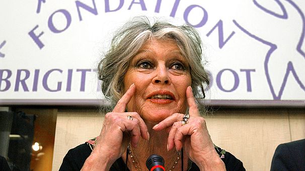 Brigitte Bardot menace de quitter la France