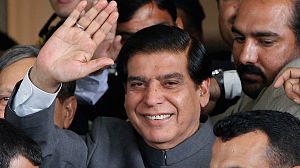 Arrest warrant for Pakistan’s PM over corruption