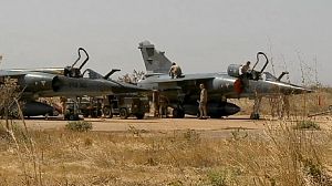 France orders fresh strikes on Mali militant targets