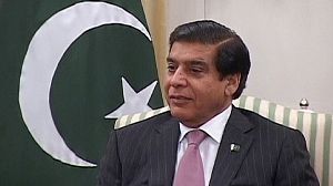 Pakistan court orders arrest of prime minister