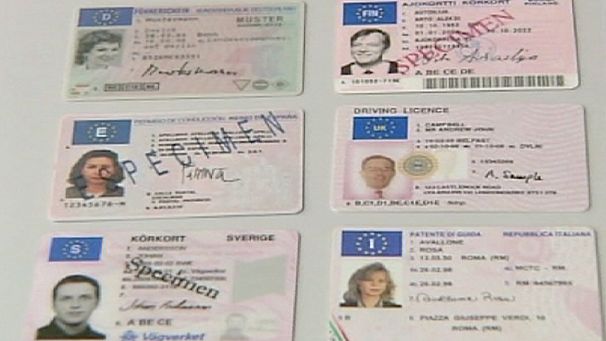 EU unveils standard European driving licences