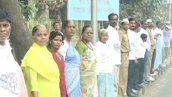 Human chain for peace in India