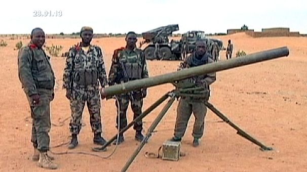 Mali, French seek allies