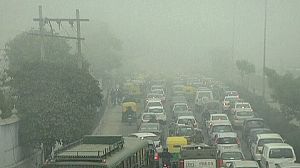 Toxic smog chokes India capital